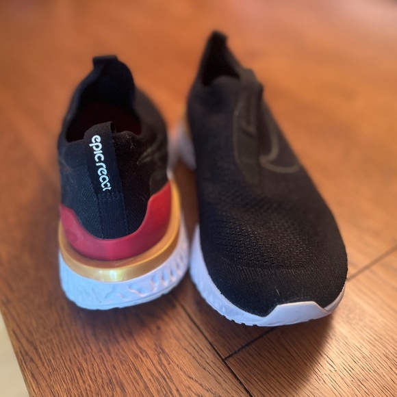 Nike Epic Phantom React Flyknit - Women's Size 10 Slip Ons - Like New - Picture 6 of 7